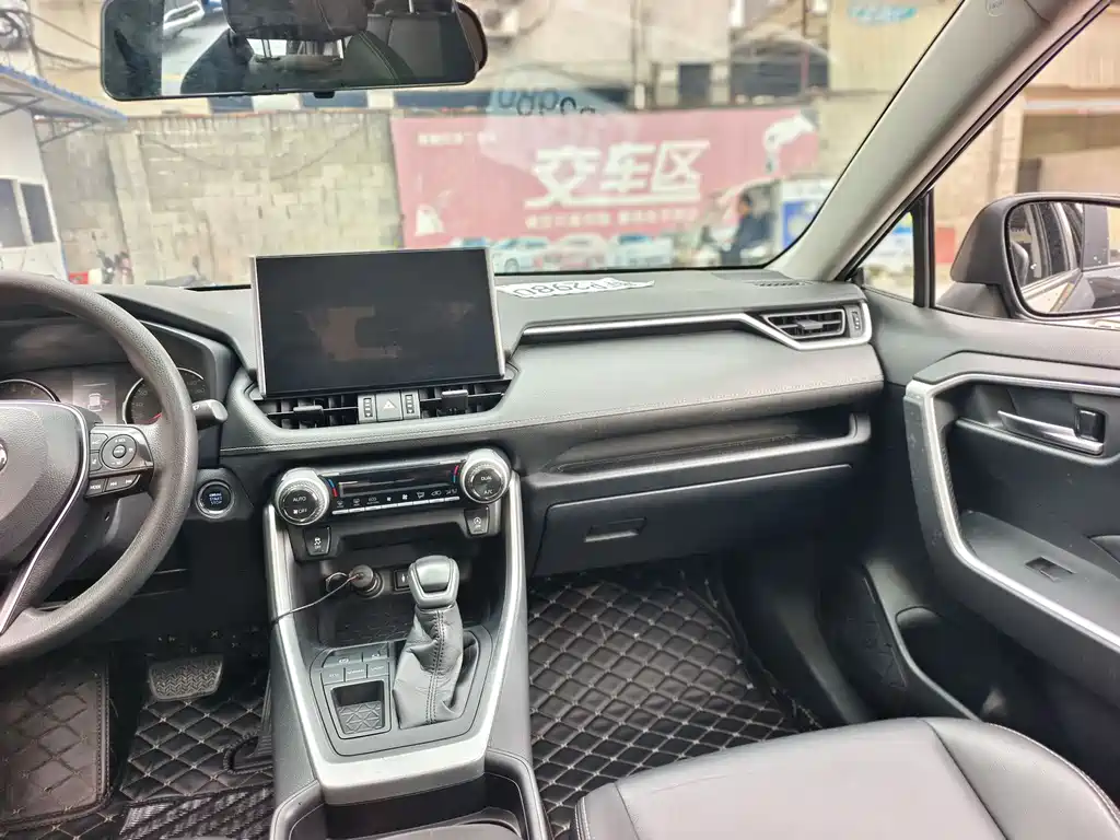 Toyota Venza 2020 2.0L CVT 2WD Luxury Edition 2021 - thumbnail 9