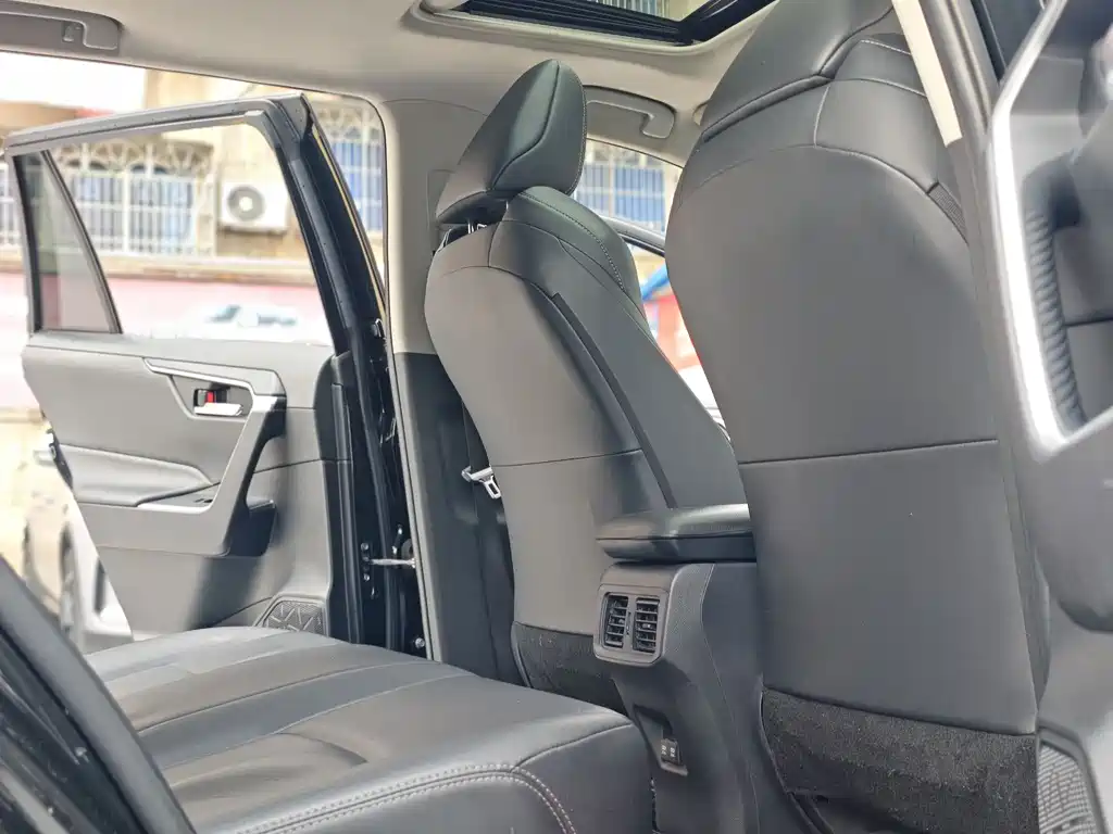 Toyota Venza 2020 2.0L CVT 2WD Luxury Edition 2021 - thumbnail 13