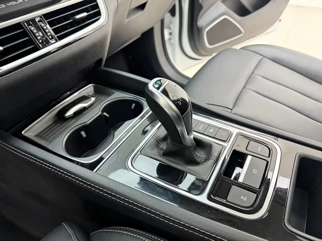 BYD BYD Song MAX 2021 Upgrade Edition 1.5T Automatic Premium 6-Seat 2022 - thumbnail 18