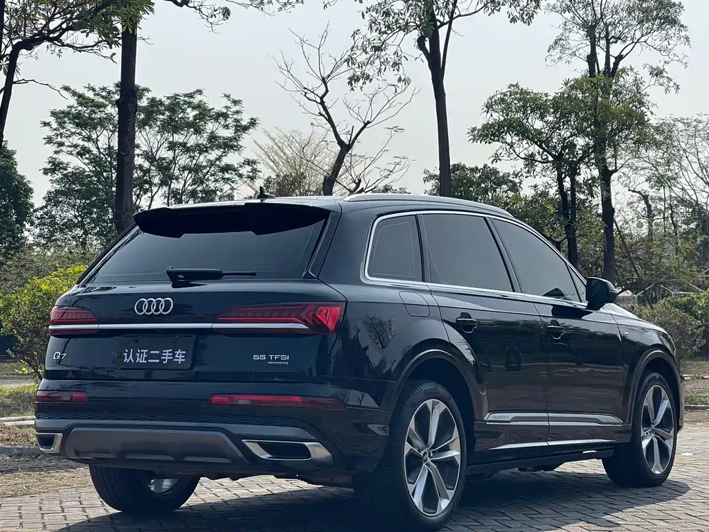 Audi Audi Q7 2021 55 TFSI quattro S line Premium 2021 - thumbnail 8