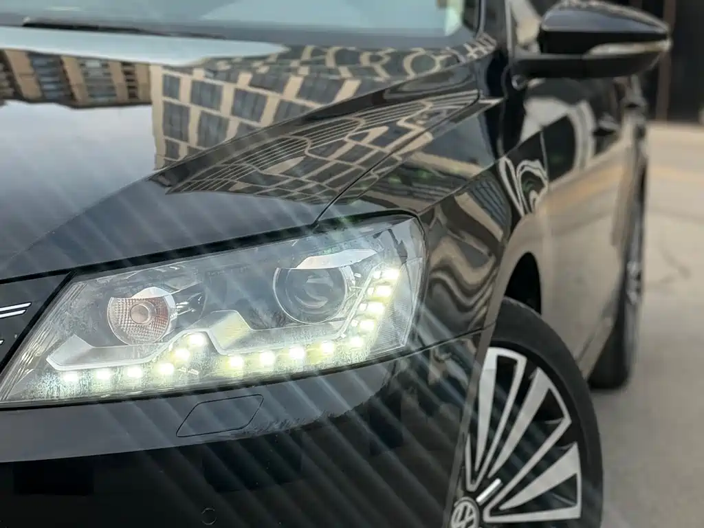 Volkswagen Volkswagen Passat 2013 2.0TSI DSG Supreme Edition 2014 - thumbnail 2