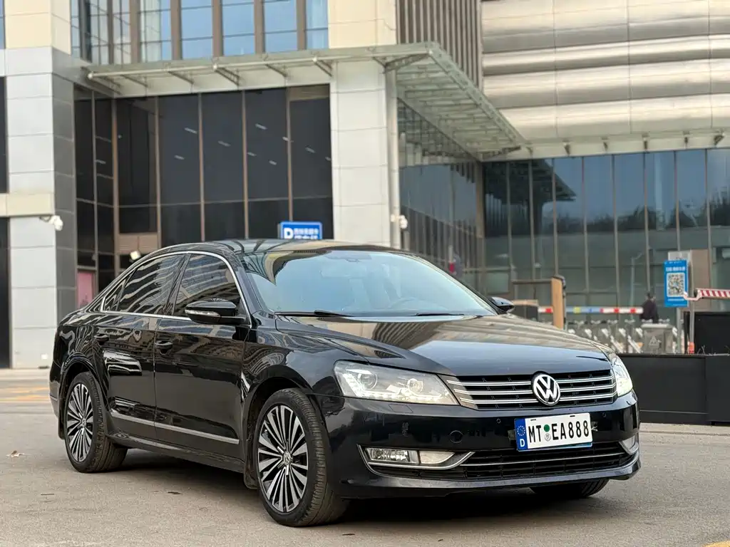 Volkswagen Volkswagen Passat 2013 2.0TSI DSG Supreme Edition 2014 - thumbnail 4