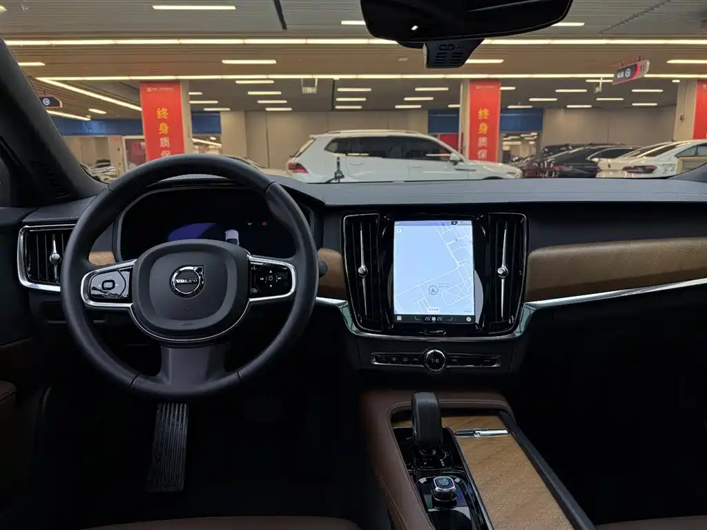 Volvo Volvo S90 2024 B5 Momentum Luxury Edition 2023 - thumbnail 11
