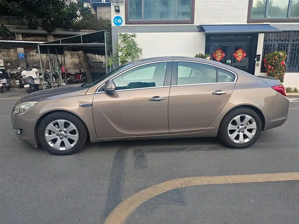 Buick Buick Regal 2012 2.0L Luxury Edition 2013 - thumbnail 3