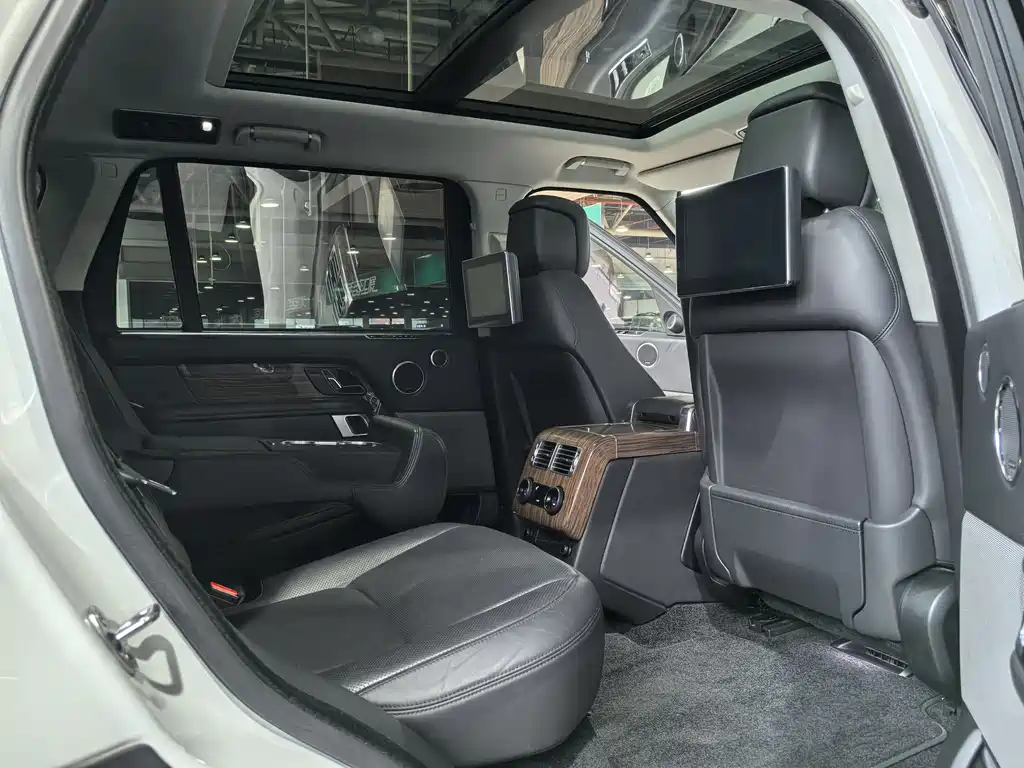 Land Rover Range Rover 2019 3.0 SC V6 Autobiography Long Wheelbase 2019 - thumbnail 24