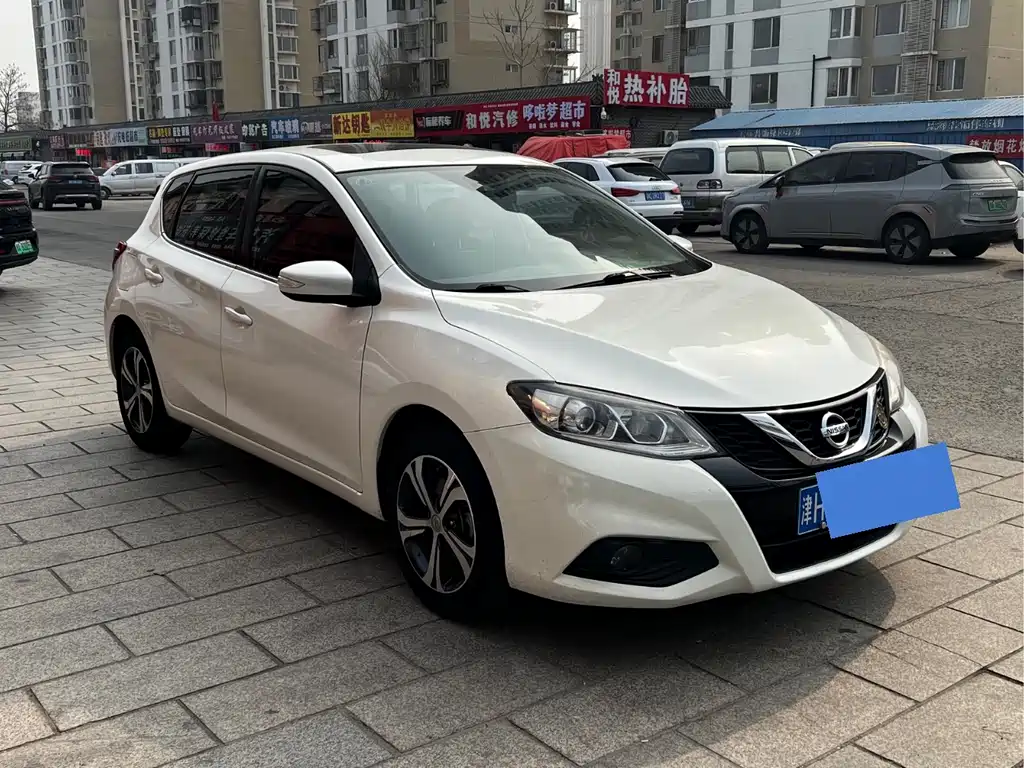 Nissan Nissan Tiida 2016 1.6L CVT Intelligent Edition 2016 - thumbnail 3