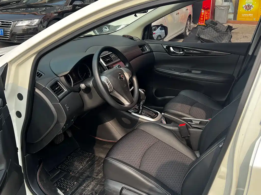 Nissan Nissan Tiida 2016 1.6L CVT Intelligent Edition 2016 - thumbnail 4