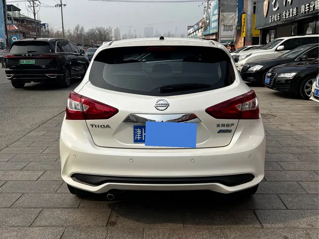 Nissan Nissan Tiida 2016 1.6L CVT Intelligent Edition 2016 - thumbnail 8