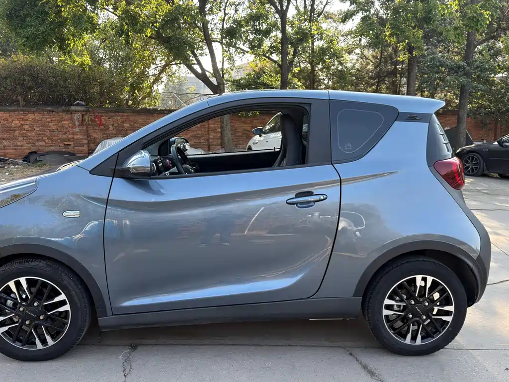 Chery QQ Chery eQ1 2022 Sweet Pink Full Sugar Edition Ternary Lithium 30kW 301km 2023 - thumbnail 3