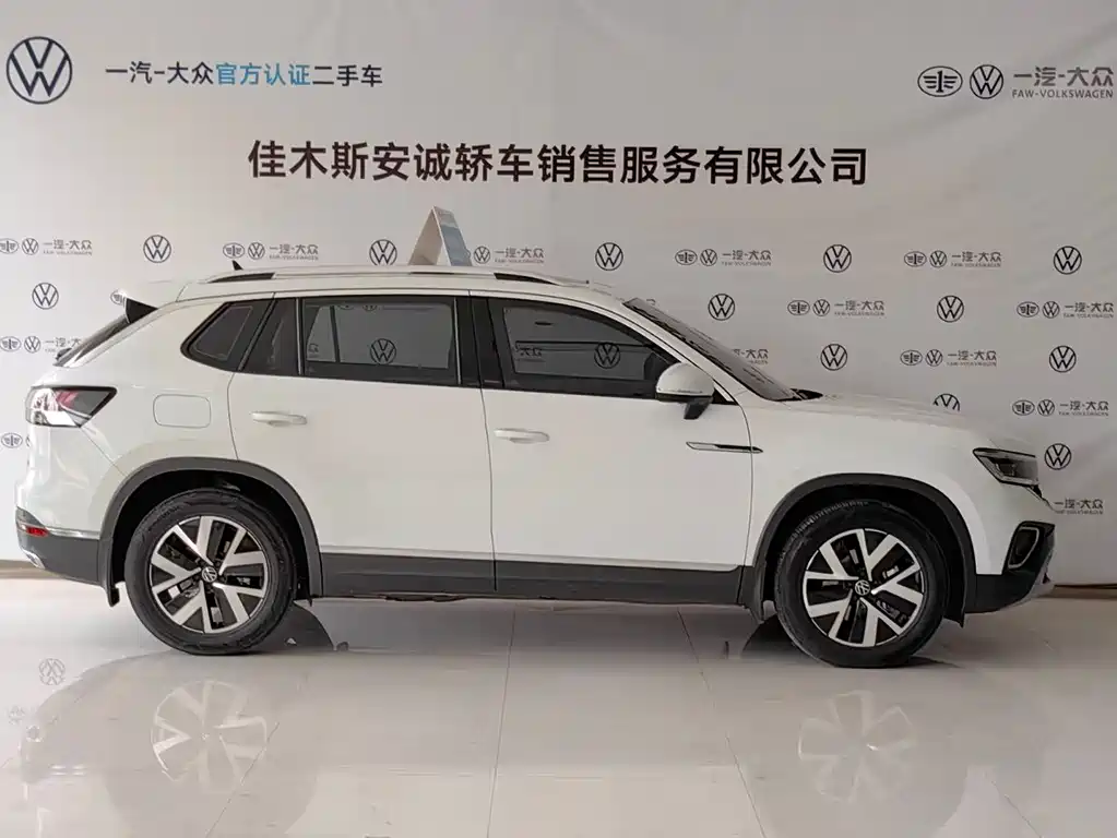 Volkswagen Tayron 2023 330TSI 2WD Luxury Plus Advanced Edition 2023 - thumbnail 3