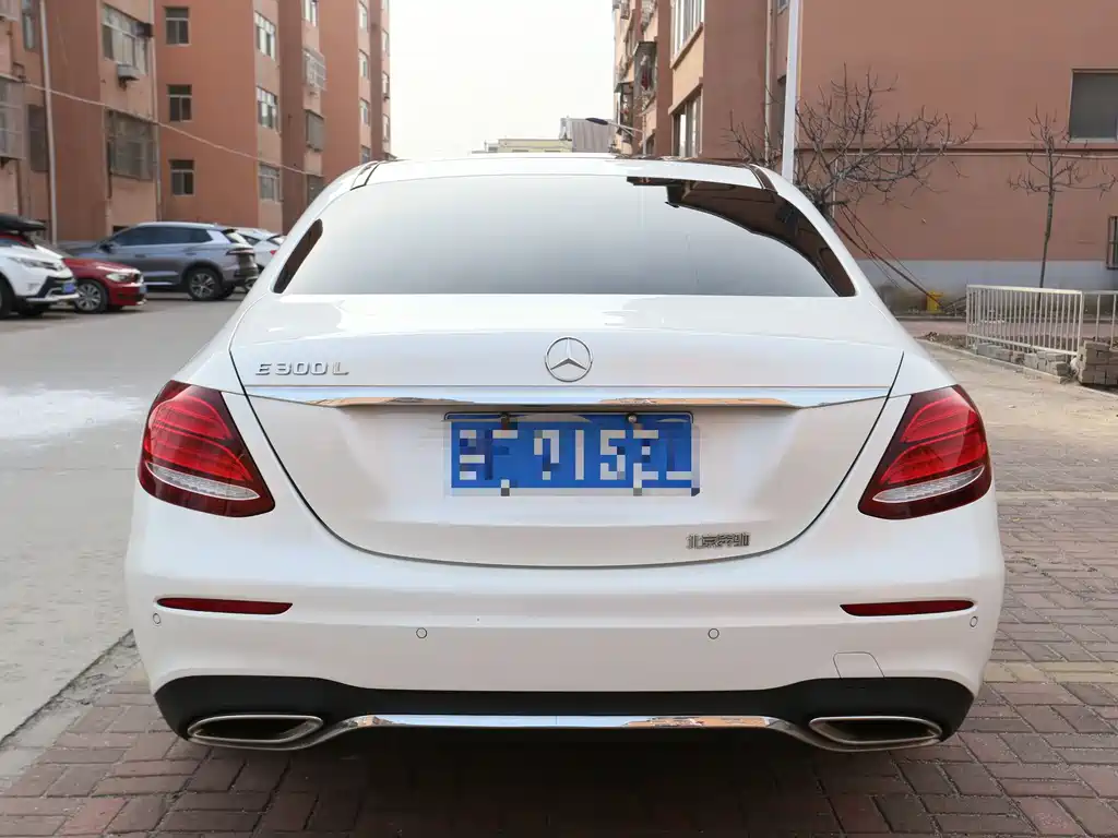Mercedes-Benz Mercedes-Benz E-Class 2019 Model Year Facelift E 300 L Sport Style 2019 - thumbnail 4