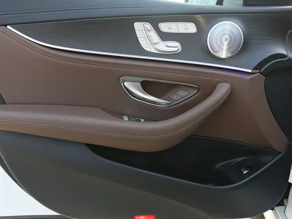 Mercedes-Benz Mercedes-Benz E-Class 2019 Model Year Facelift E 300 L Sport Style 2019 - thumbnail 10
