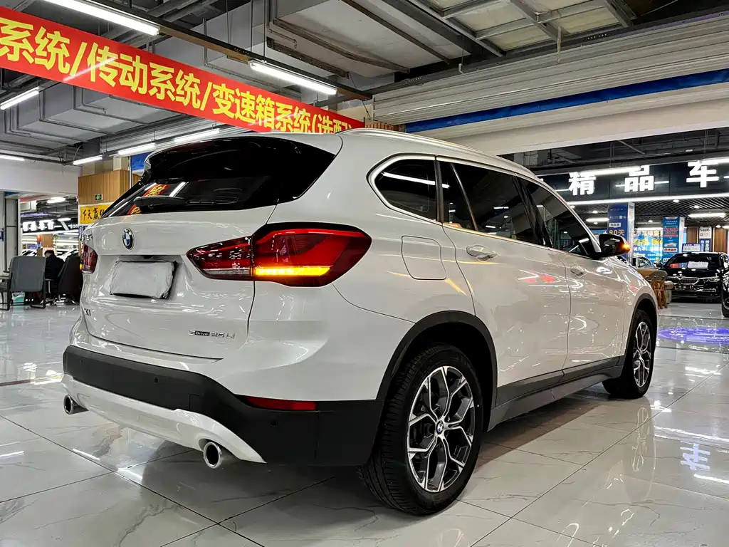 BMW BMW X1 2021 sDrive25Li Leading Edition 2021 - thumbnail 5