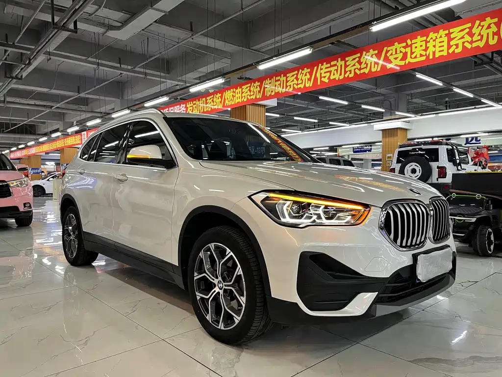 BMW BMW X1 2021 sDrive25Li Leading Edition 2021 - thumbnail 6