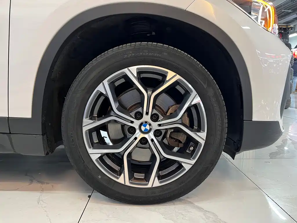 BMW BMW X1 2021 sDrive25Li Leading Edition 2021 - thumbnail 7