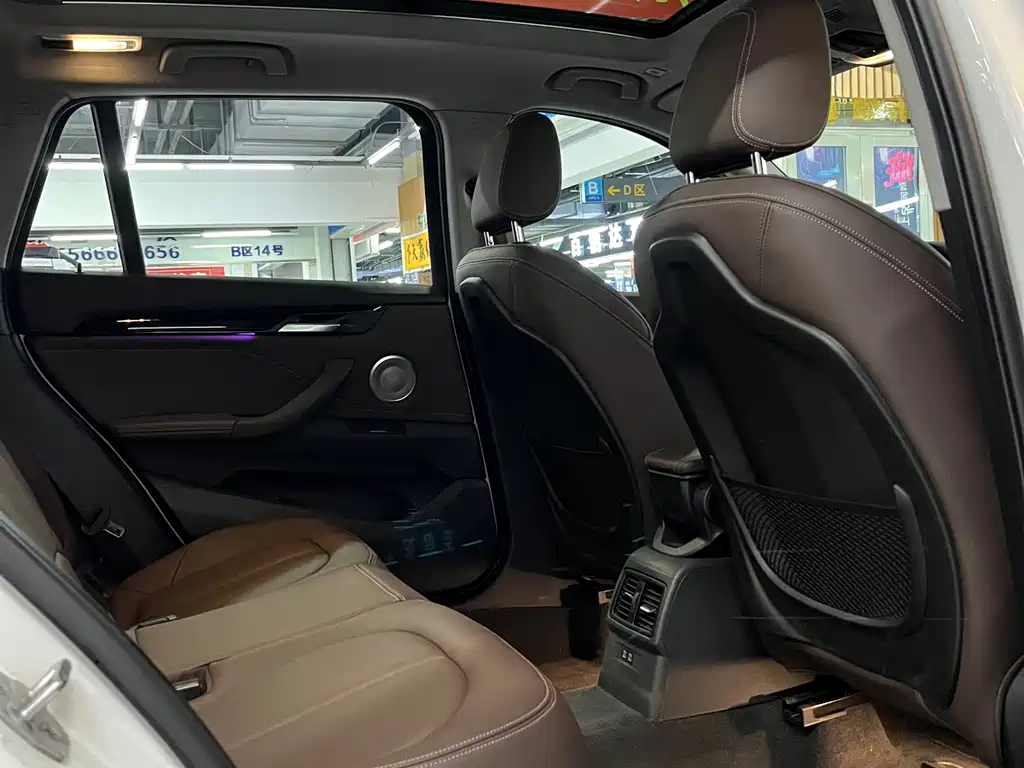 BMW BMW X1 2021 sDrive25Li Leading Edition 2021 - thumbnail 14