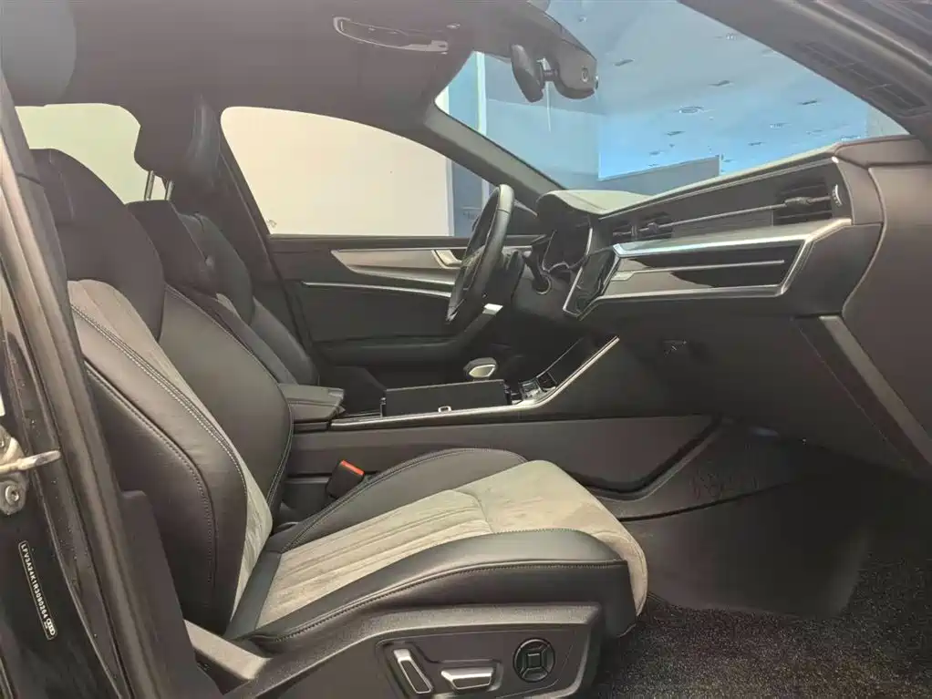 Audi Audi A6L 2024 45 TFSI Premium Dynamic Edition 2024 - thumbnail 10