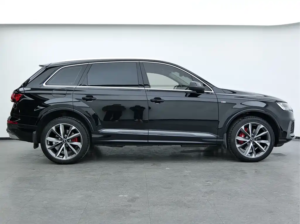 Audi Audi Q7 2022 55 TFSI quattro S line Sport Package 2022 - thumbnail 7