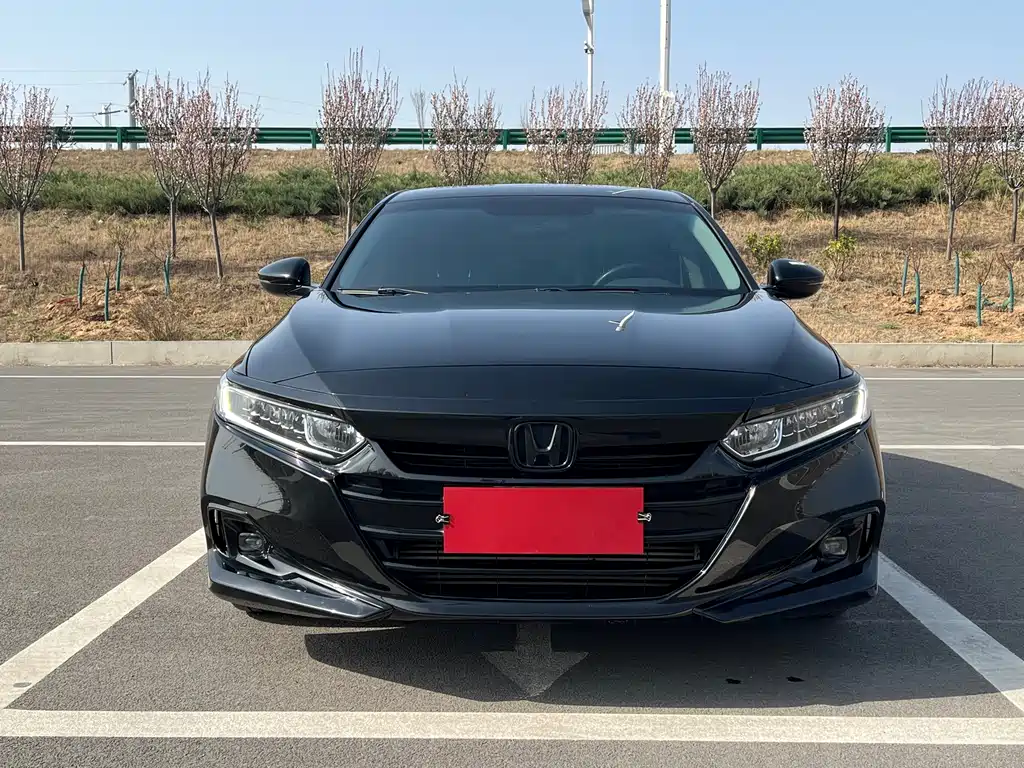 Honda Honda Accord 2022 260TURBO Luxury Edition 2023 - thumbnail 2