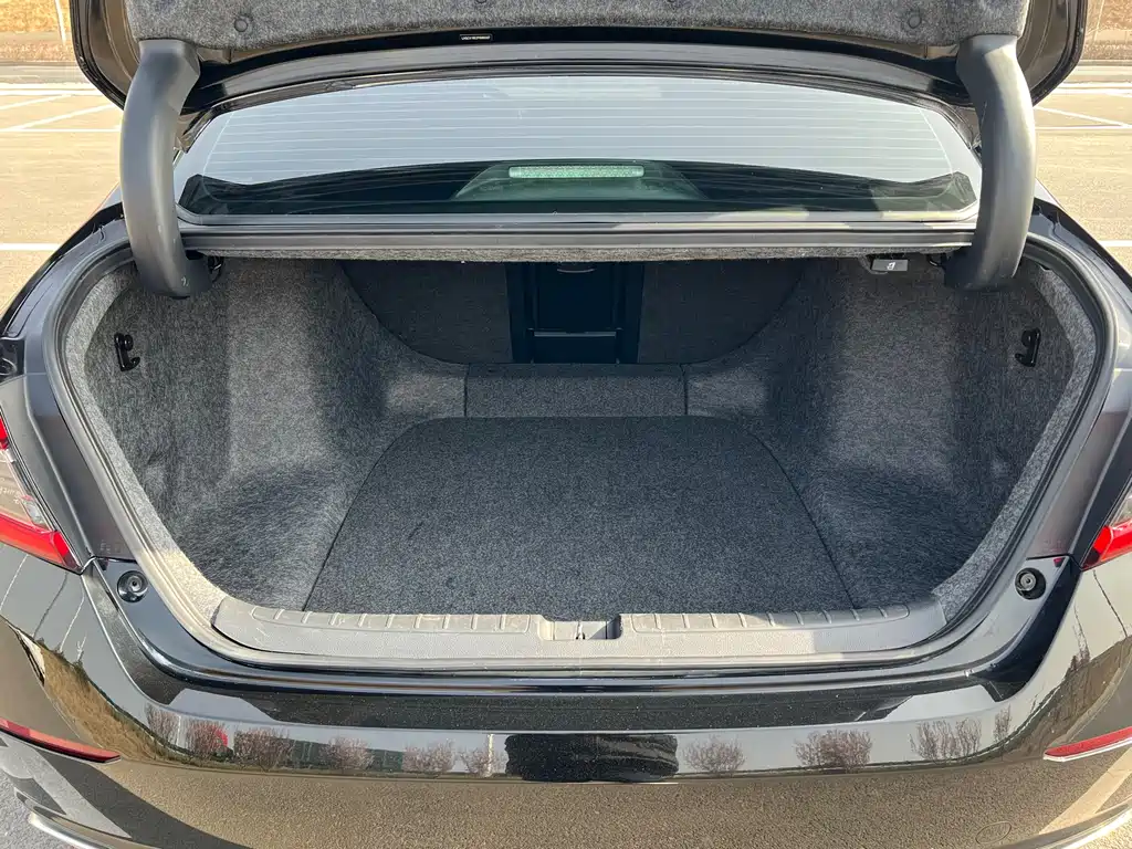 Honda Honda Accord 2022 260TURBO Luxury Edition 2023 - thumbnail 14