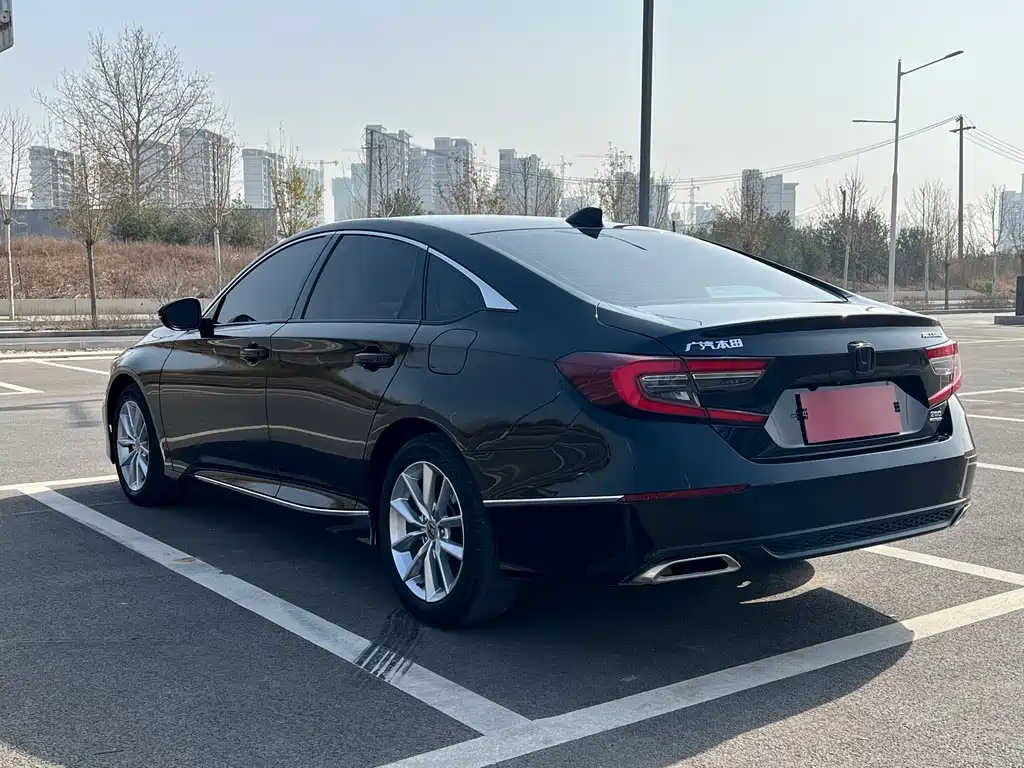Honda Honda Accord 2022 260TURBO Luxury Edition 2023 - thumbnail 18