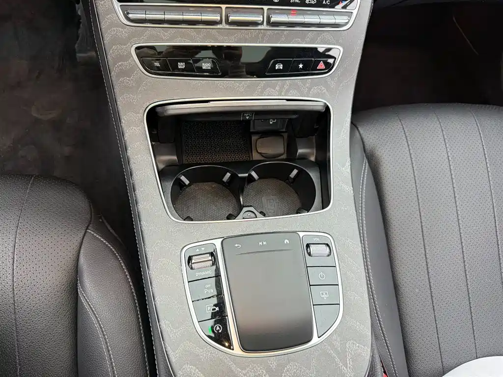Mercedes-Benz Mercedes-Benz E-Class 2021 Model Year Facelift E 300 L Luxury Edition 2021 - thumbnail 4