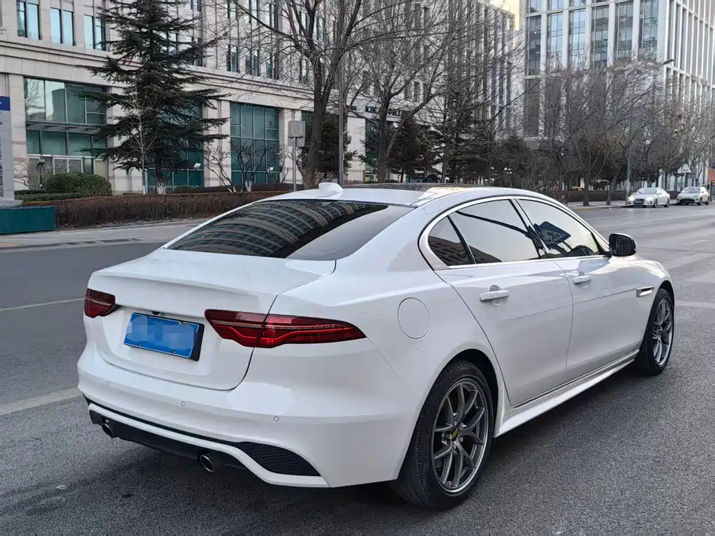 Jaguar Jaguar XEL 2021 2.0T 250PS R-DYNAMIC SE Tech Sport Edition 2022 - thumbnail 7