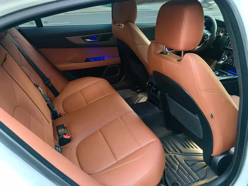 Jaguar Jaguar XEL 2021 2.0T 250PS R-DYNAMIC SE Tech Sport Edition 2022 - thumbnail 11