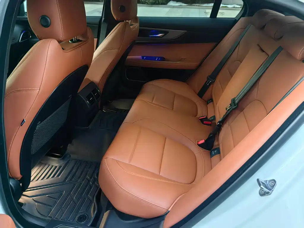 Jaguar Jaguar XEL 2021 2.0T 250PS R-DYNAMIC SE Tech Sport Edition 2022 - thumbnail 14