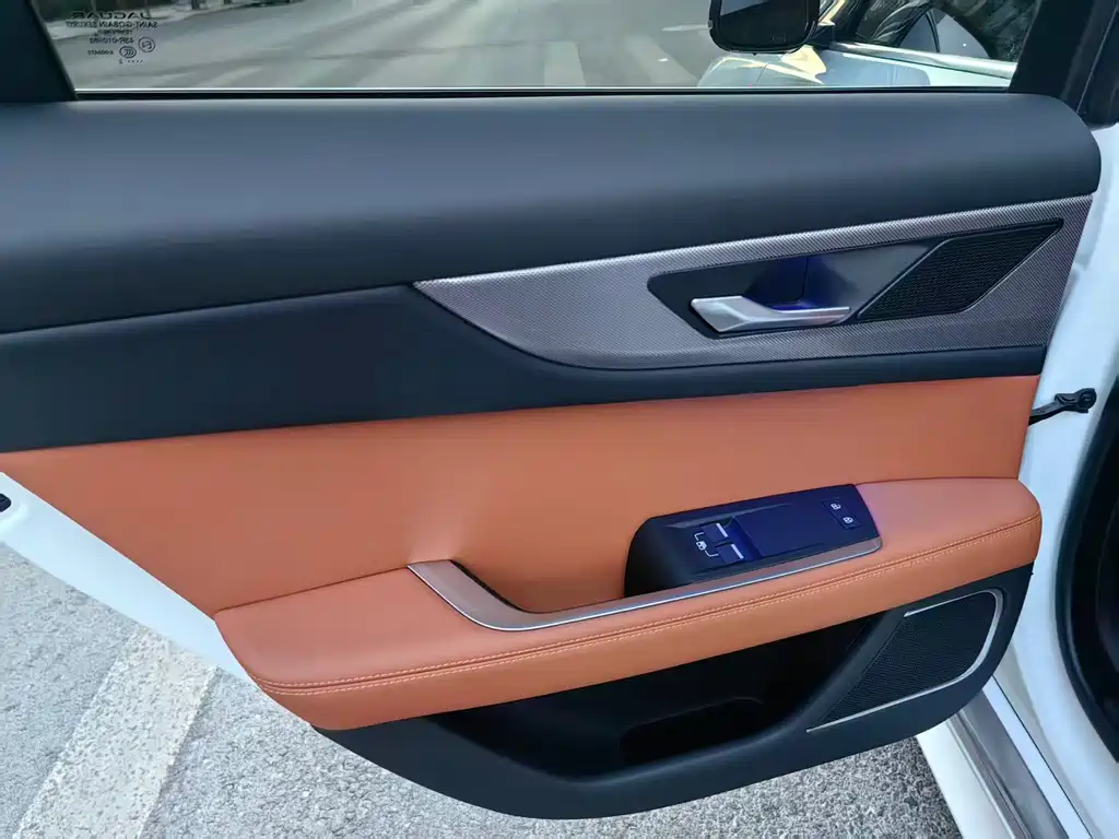 Jaguar Jaguar XEL 2021 2.0T 250PS R-DYNAMIC SE Tech Sport Edition 2022 - thumbnail 15
