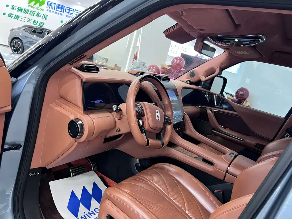 BYD BYD U8 2023 Luxury Edition 2024 - thumbnail 4