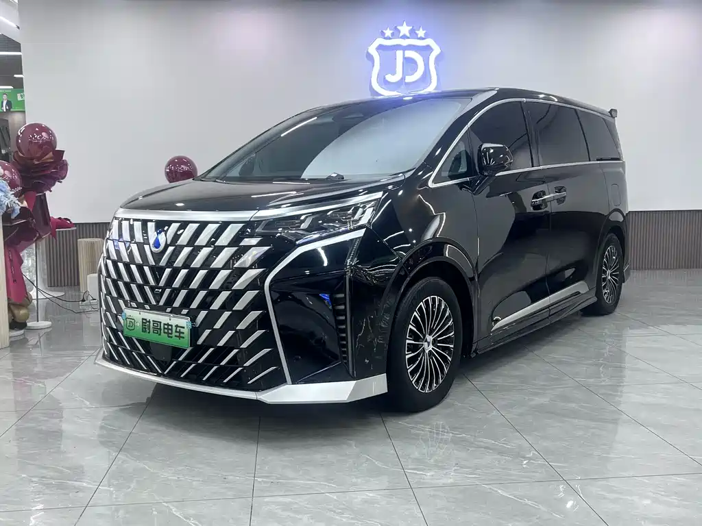 Denza DENZA D9 2022 DM-i 970 AWD Premium Edition 2023
