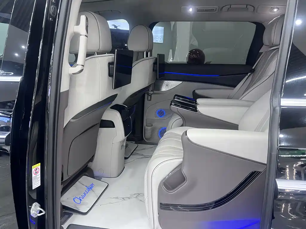 Denza DENZA D9 2022 DM-i 970 AWD Premium Edition 2023 - thumbnail 7