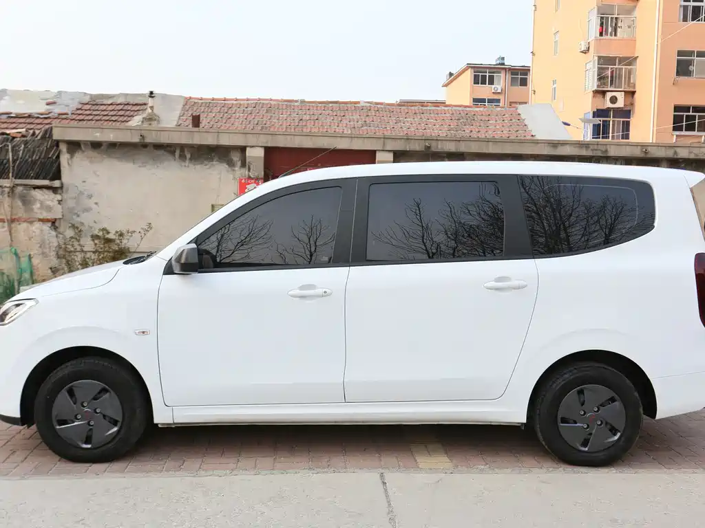 Wuling Motors Wuling Hongguang New Energy 2025 Model Range-Extended Hybrid 50KM Comfort Version 2025 - thumbnail 7
