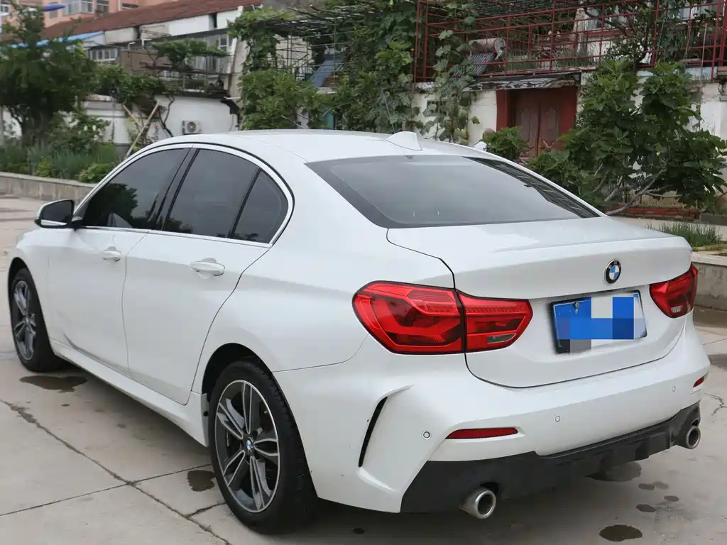 BMW BMW 1 Series 2021 120i M Sport 2021 - thumbnail 5