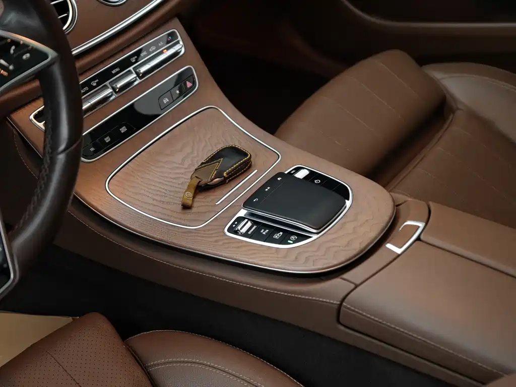 Mercedes-Benz Mercedes-Benz E-Class 2022 E 260 L 4MATIC 2022 - thumbnail 15
