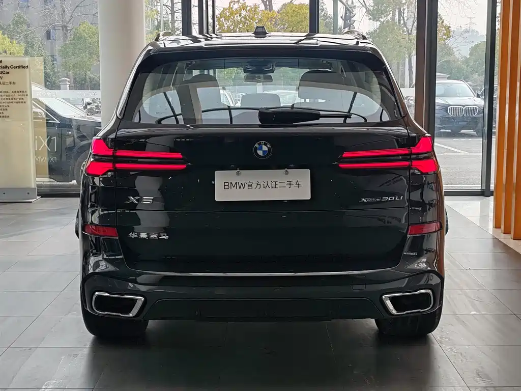 BMW BMW X5 2025 xDrive 30Li M Sport Shadow Night Package 2025 - thumbnail 5