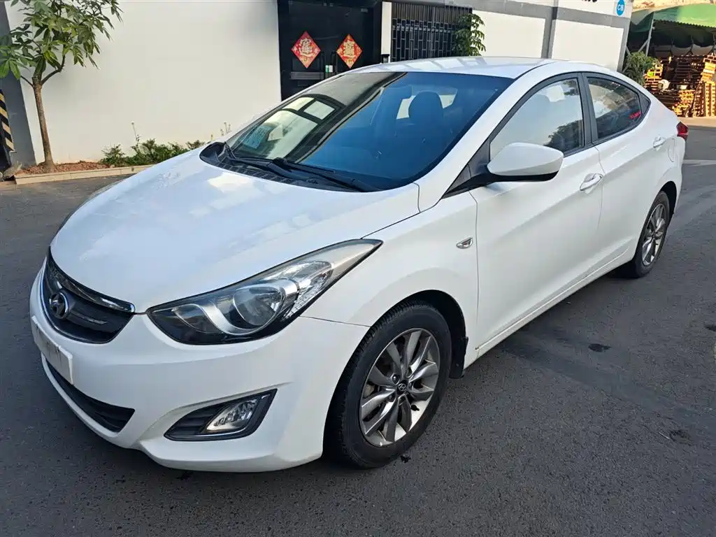 Hyundai Elantra 2015 1.6L Automatic Fashion Edition 2014