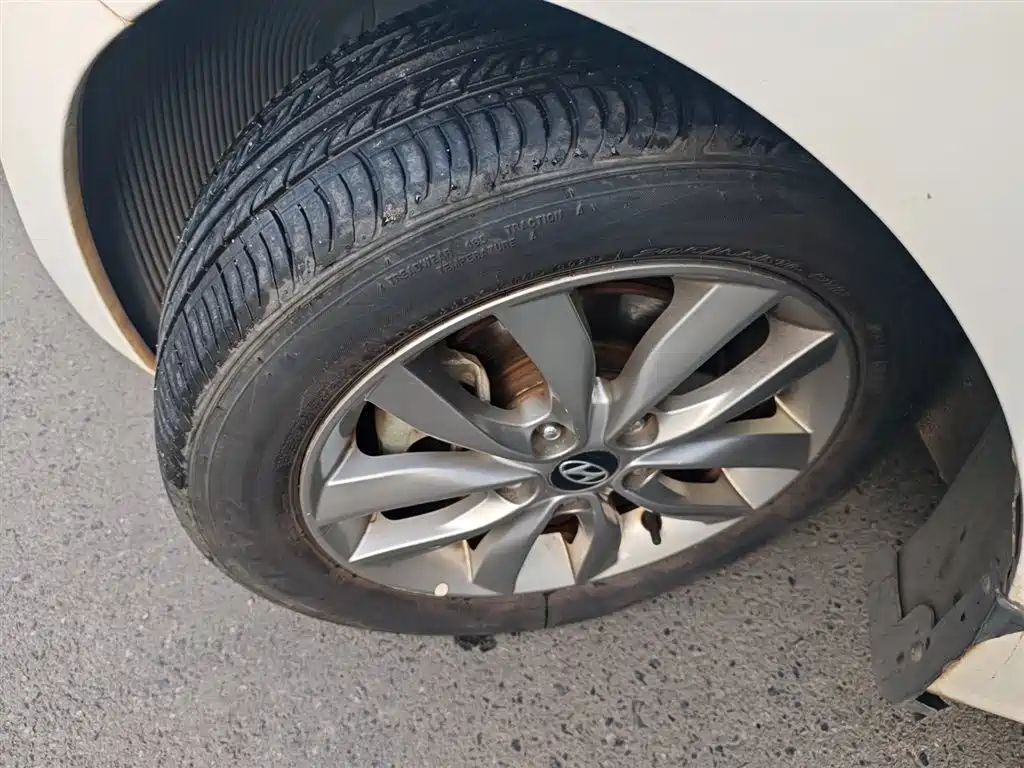 Hyundai Elantra 2015 1.6L Automatic Fashion Edition 2014 - thumbnail 16