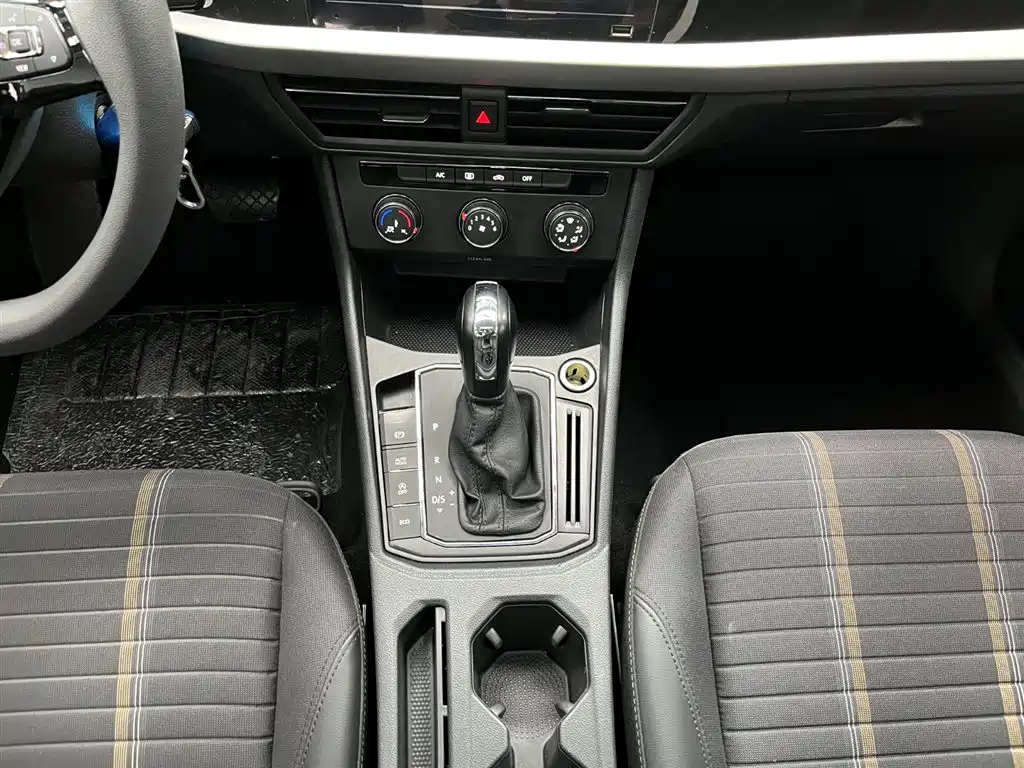 Volkswagen Lavida 2021 280TSI DSG Comfort Edition 2021 - thumbnail 6