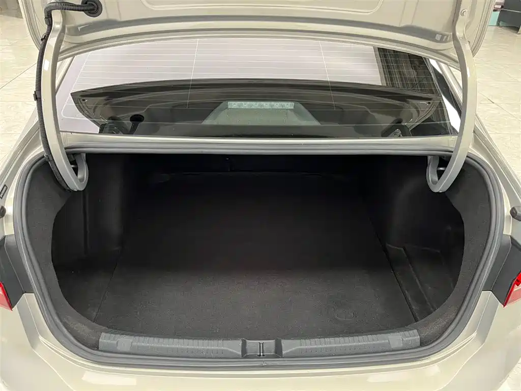 Volkswagen Lavida 2021 280TSI DSG Comfort Edition 2021 - thumbnail 17