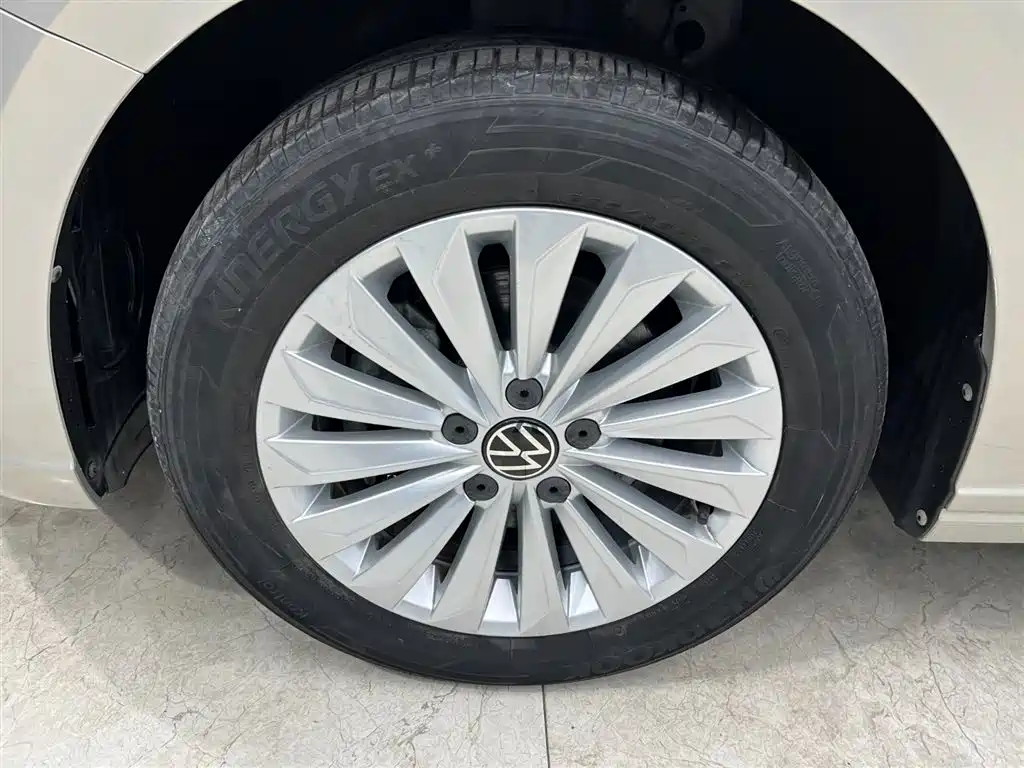 Volkswagen Lavida 2021 280TSI DSG Comfort Edition 2021 - thumbnail 20