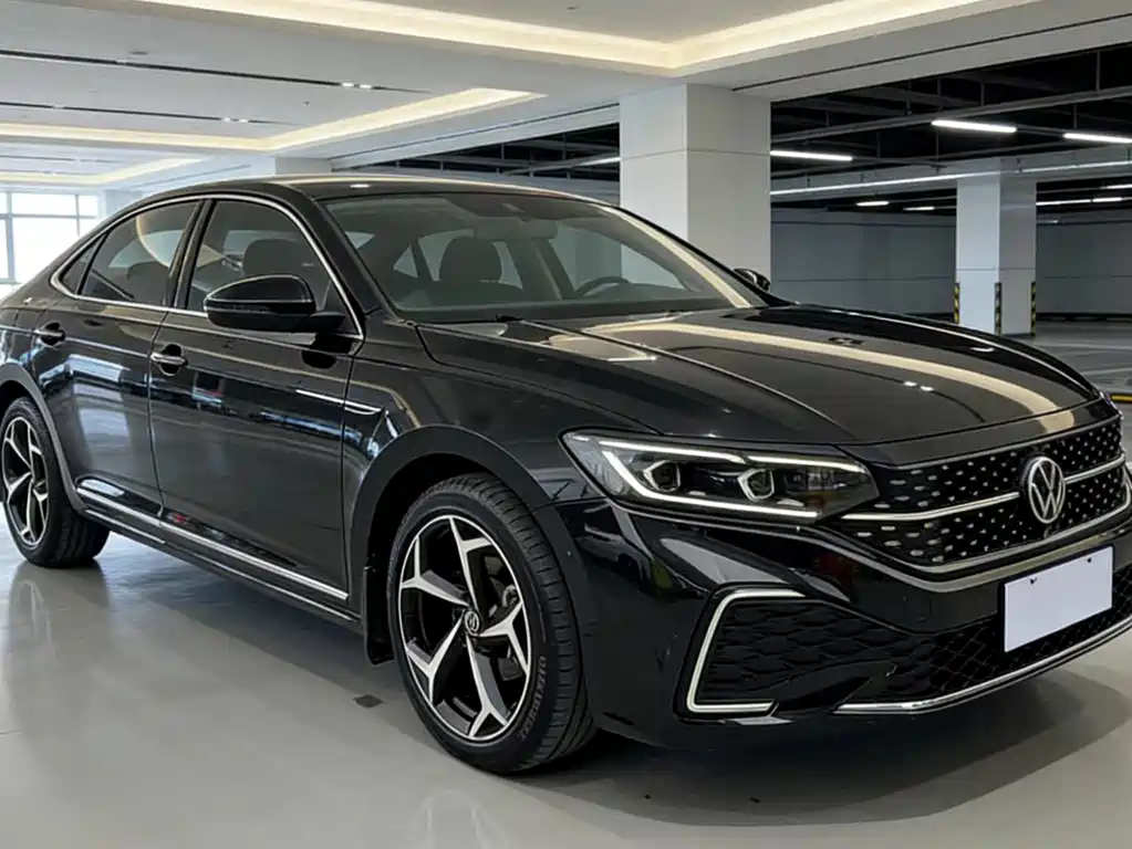 Volkswagen Volkswagen Passat 2022 330TSI Luxury Starry Sky Edition 2022 - thumbnail 3