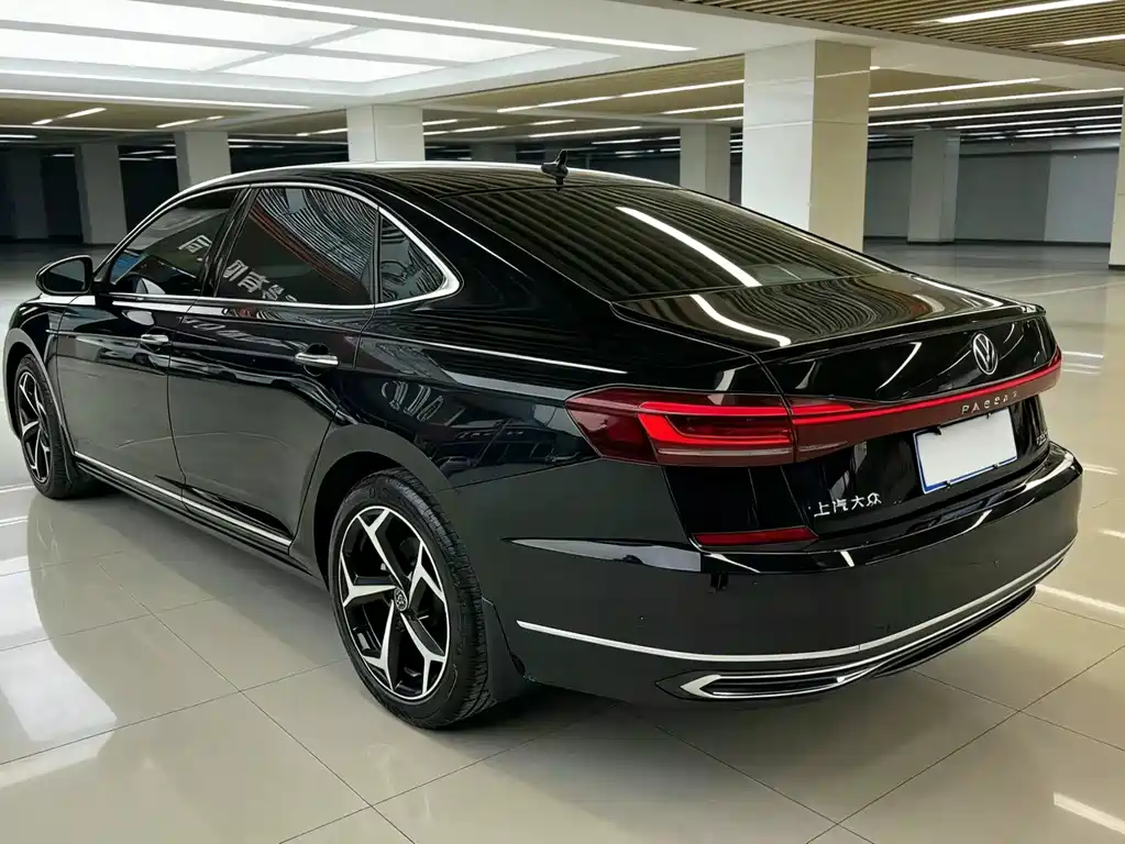 Volkswagen Volkswagen Passat 2022 330TSI Luxury Starry Sky Edition 2022 - thumbnail 7