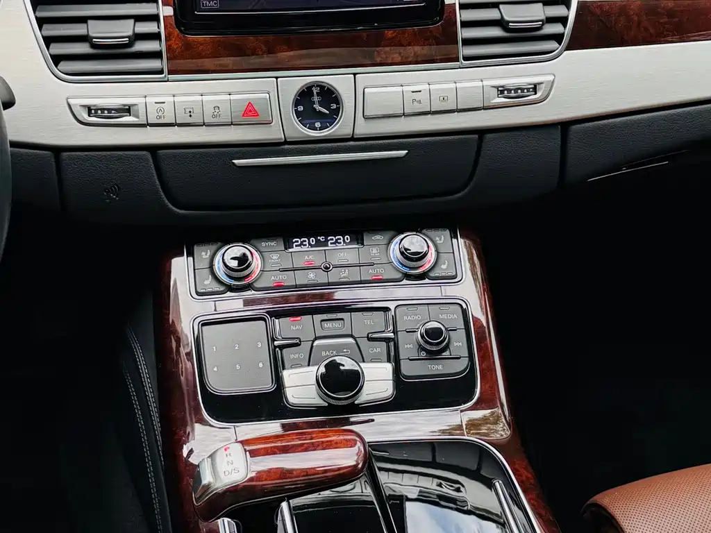 Audi Audi A8 2013 A8L 45 TFSI quattro Premium Edition 2013 - thumbnail 16
