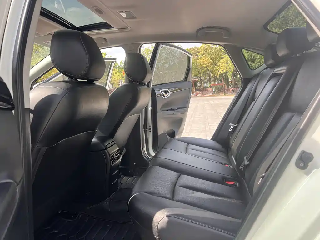 Nissan Nissan Sylphy 2021 Classic 1.6XL CVT Luxury Edition 2021 - thumbnail 6