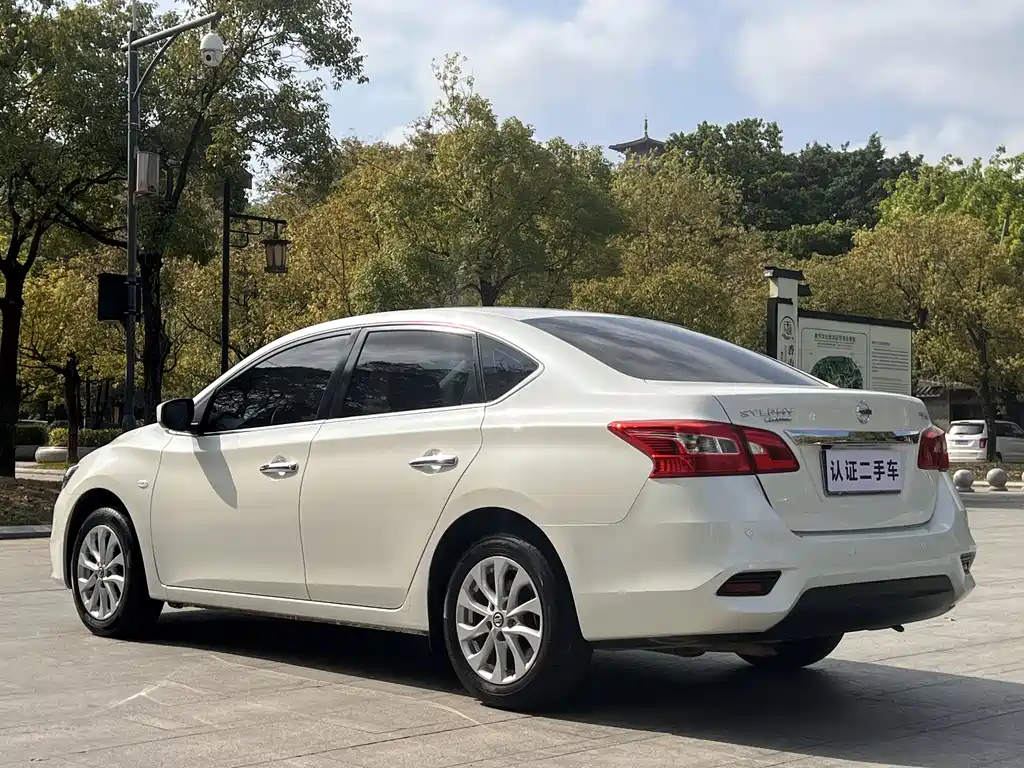 Nissan Nissan Sylphy 2021 Classic 1.6XL CVT Luxury Edition 2021 - thumbnail 9