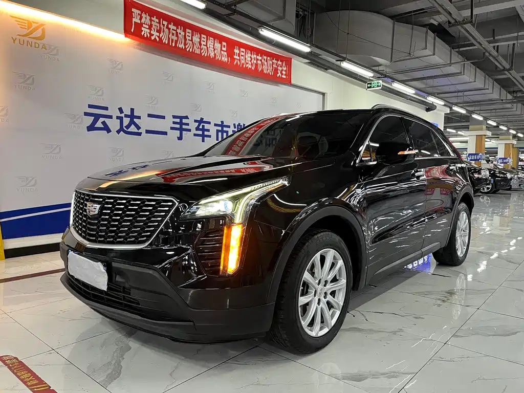 Cadillac Cadillac XT4 2020 Facelift 28T FWD Technology Edition 2021 - thumbnail 2