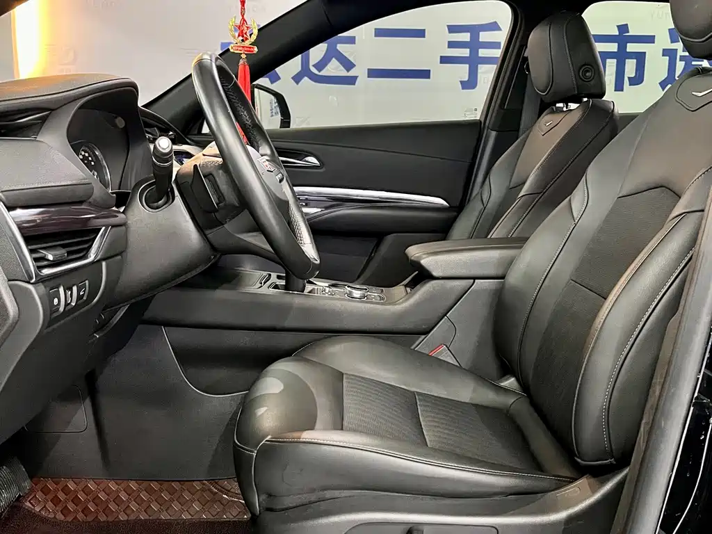 Cadillac Cadillac XT4 2020 Facelift 28T FWD Technology Edition 2021 - thumbnail 11