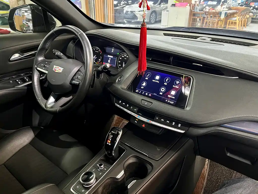 Cadillac Cadillac XT4 2020 Facelift 28T FWD Technology Edition 2021 - thumbnail 16